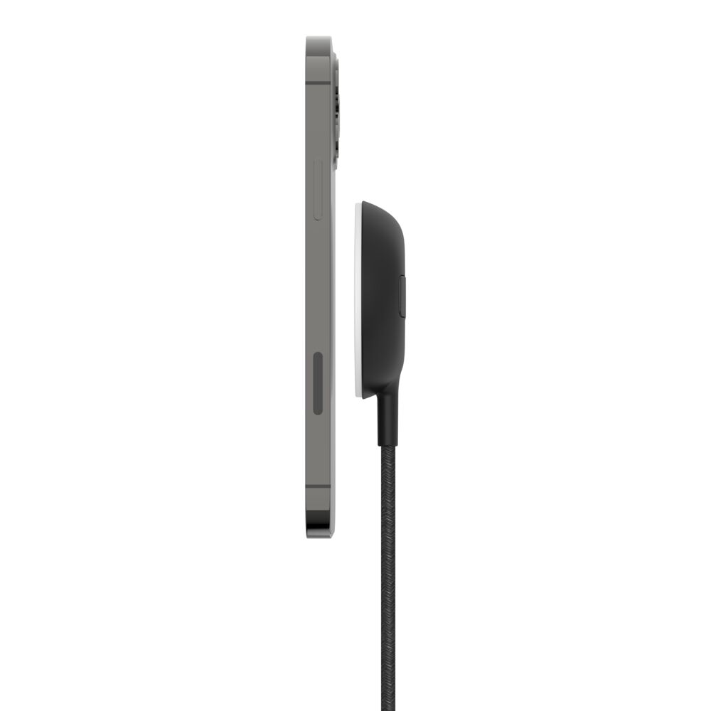 Belkin Portable Wireless Charger Pad with MagSafe 15W 3 Belkin Portable Wireless Charger Pad with MagSafe 15W - Image 3