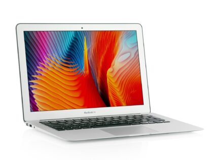 Apple MacBook Air 2015, Intel Core i5, 8GB RAM, 256GB SSD, 13.3-Inch Laptop